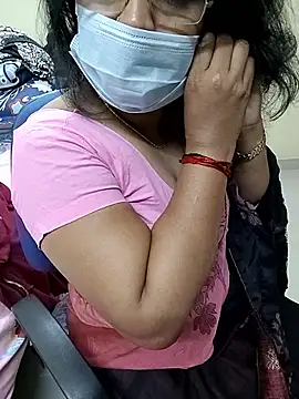 Snapshot of tamilmaha12 chatting on 12, 11, 2025 tamilmaha12 online show from 12, 11, 2025