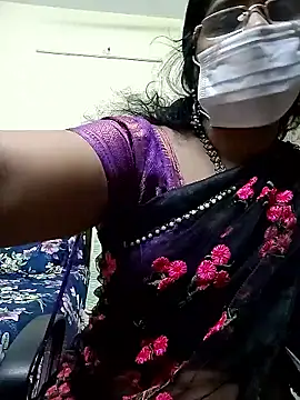 Snapshot of tamilmaha12 chatting on 8, 1, 2026 tamilmaha12 online show from 8, 1, 2026