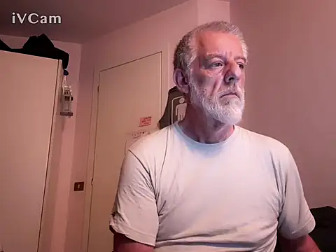 Snapshot of Pigna16PSRN chatting on 5, 6, 2026 Pigna16PSRN online show from 5, 6, 2026