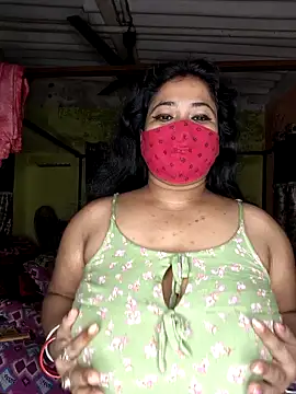 Smile-quien online show from 5, 12, 2025