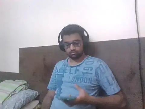 Snapshot of GOJO_1 chatting on 4, 11, 2025 GOJO 1 online show from 4, 11, 2025