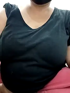 Snapshot of Rakhi_sawant143 chatting on 12, 9, 2025 Rakhi sawant143 online show from 12, 9, 2025