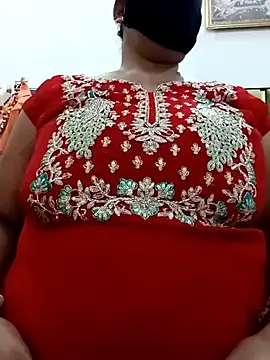 Snapshot of Rakhi_sawant143 chatting on 26, 10, 2025 Rakhi sawant143 online show from 26, 10, 2025