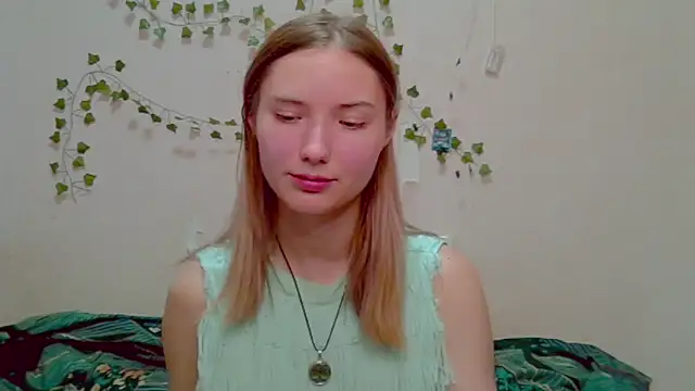  kikiclark   online show from 28, 11, 2025