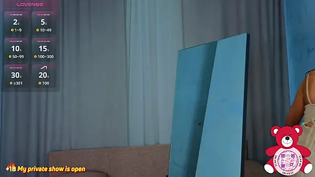 AntonelaAmeli online show from 12, 4, 2026