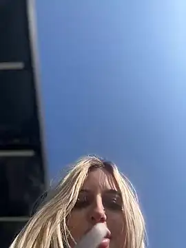 Steffi Snowbunny online show from 18, 3, 2026