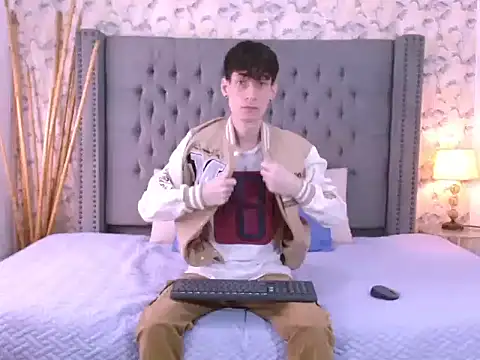 Snapshot of Luke_Carter chatting on 22, 9, 2025 Luke Carter online show from 22, 9, 2025