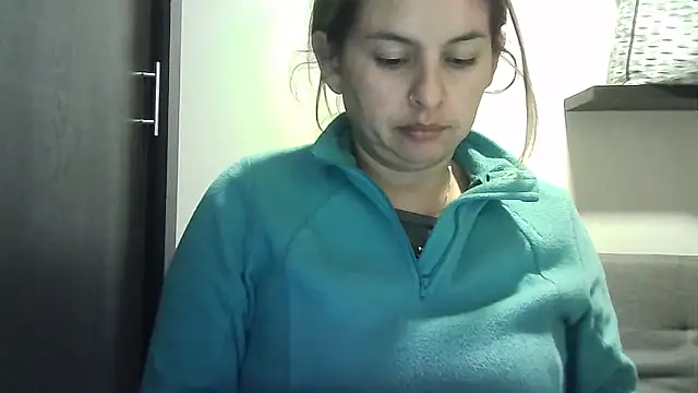 Valery  Rouse  online show from 11, 4, 2026