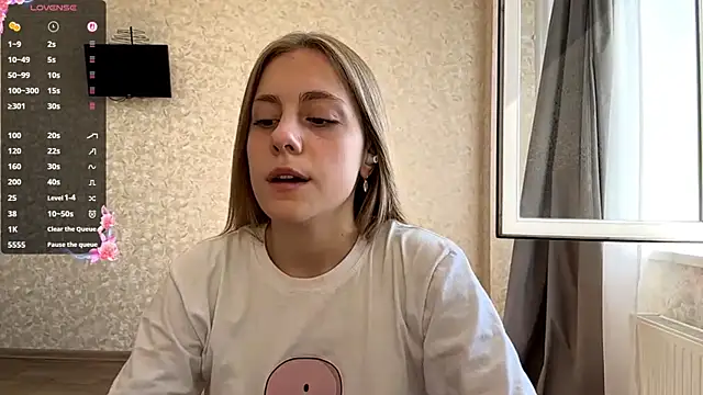 DreamyOlivia online show from 21, 9, 2025