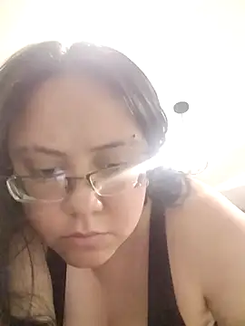 Snapshot of julieta_flores chatting on 30, 3, 2026 julieta flores online show from 30, 3, 2026