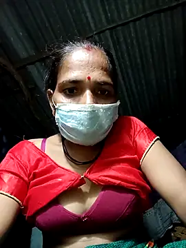 Snapshot of Hot-honi chatting on 6, 10, 2025 Hot-honi online show from 6, 10, 2025