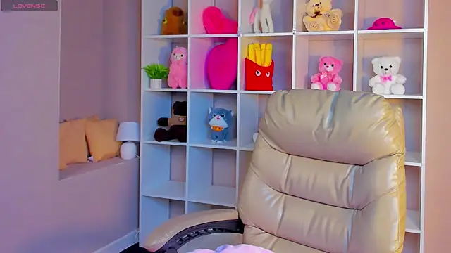 Lynn Martin online show from 30, 9, 2025