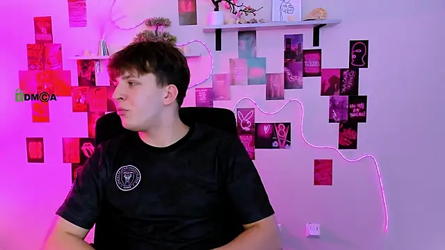 travis wolf  online show from 25, 3, 2026