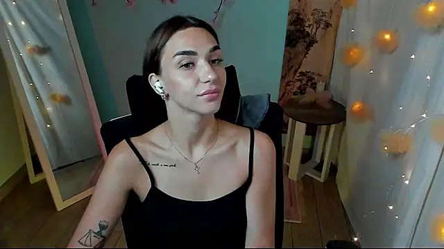 Snapshot of Bella_Night4 chatting on 28, 7, 2026 Bella Night4 online show from 28, 7, 2026