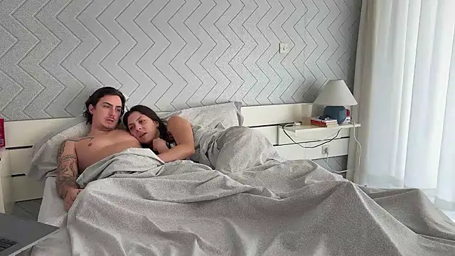 Snapshot of Cam-FrenchKiss chatting on 21, 9, 2025 Cam-FrenchKiss online show from 21, 9, 2025