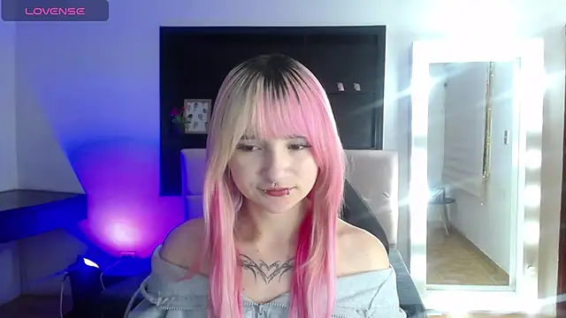  Charlotte Collins  online show from 27, 6, 2026