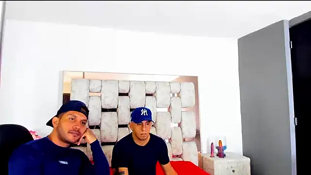 AngelAndChris online show from 15, 9, 2025