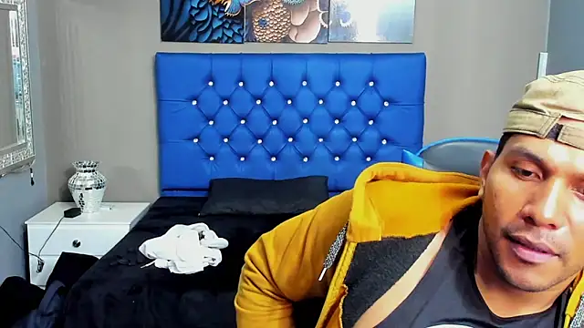 AngelAndChris online show from 23, 9, 2025