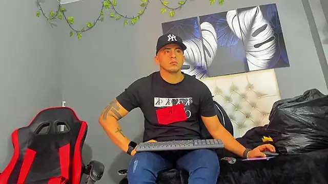 AngelAndChris online show from 29, 9, 2025