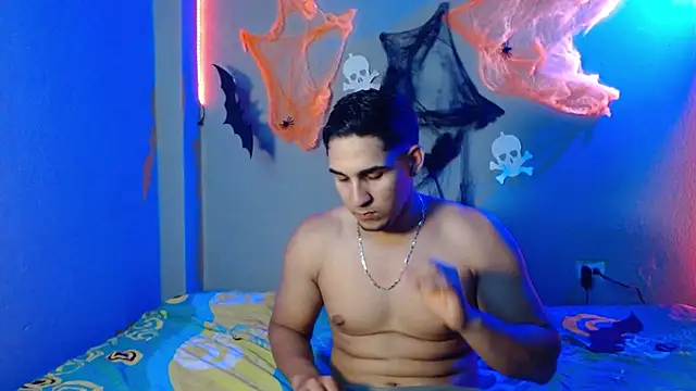 Snapshot of massimo_vidal_ chatting on 25, 10, 2025 massimo vidal online show from 25, 10, 2025