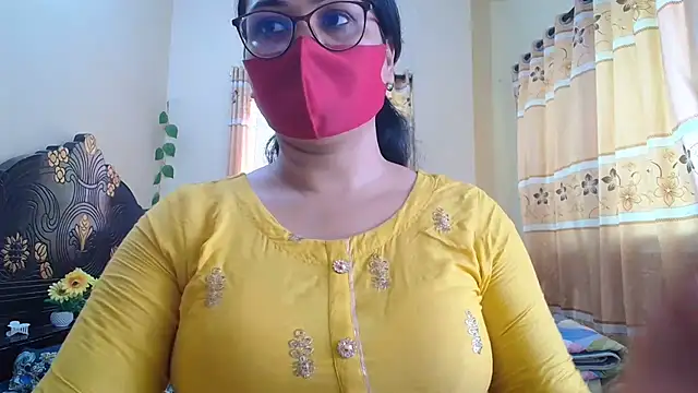 Snapshot of Elena_cruz5 chatting on 20, 4, 2026 Elena cruz5 online show from 20, 4, 2026