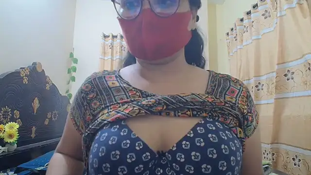 Snapshot of Elena_cruz5 chatting on 21, 4, 2026 Elena cruz5 online show from 21, 4, 2026