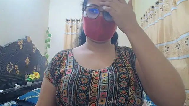 Snapshot of Elena_cruz5 chatting on 22, 4, 2026 Elena cruz5 online show from 22, 4, 2026