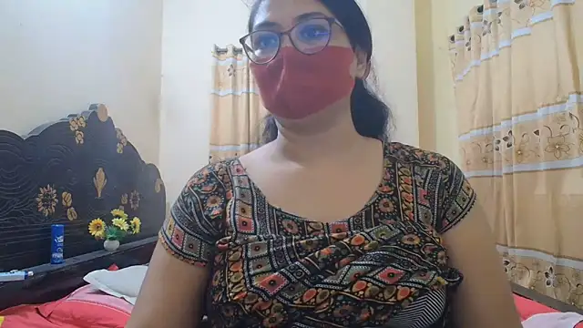 Snapshot of Elena_cruz5 chatting on 1, 7, 2026 Elena cruz5 online show from 1, 7, 2026
