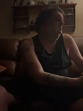 Stephanie1984 online show from 12, 4, 2026