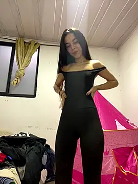 Snapshot of sashaxxx1630 chatting on 12, 10, 2025 sashaxxx1630 online show from 12, 10, 2025