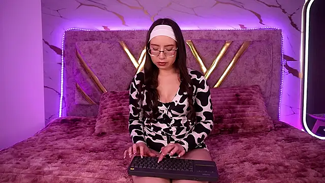 natasha vesper online show from 29, 10, 2025