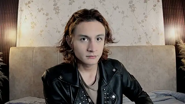 Snapshot of DarcyCullen chatting on 10, 9, 2025 DarcyCullen online show from 10, 9, 2025