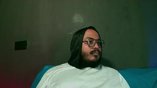  leda swan  online show from 15, 10, 2025