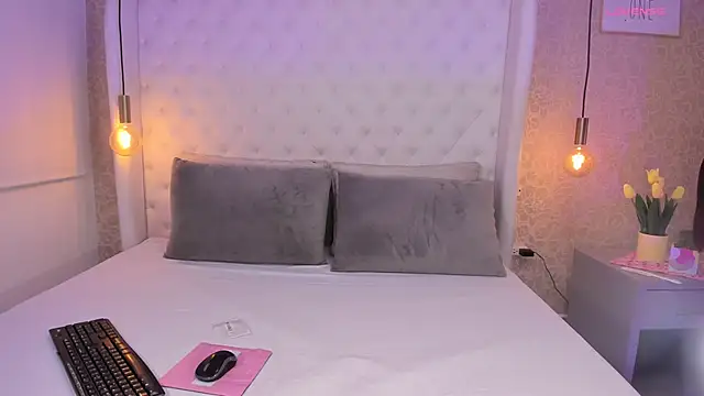 annie clarkson online show from 6, 10, 2025