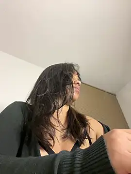 P A U L I N A  online show from 24, 4, 2026