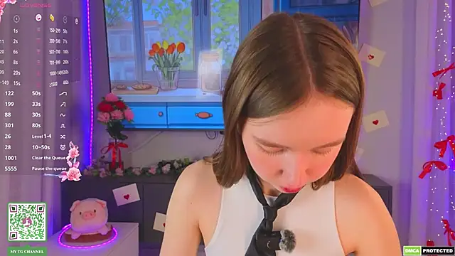 ElfredaTupy online show from 2, 4, 2026