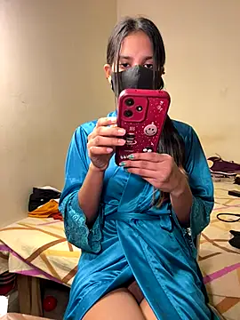 Hoty-Poonam online show from 9, 10, 2025