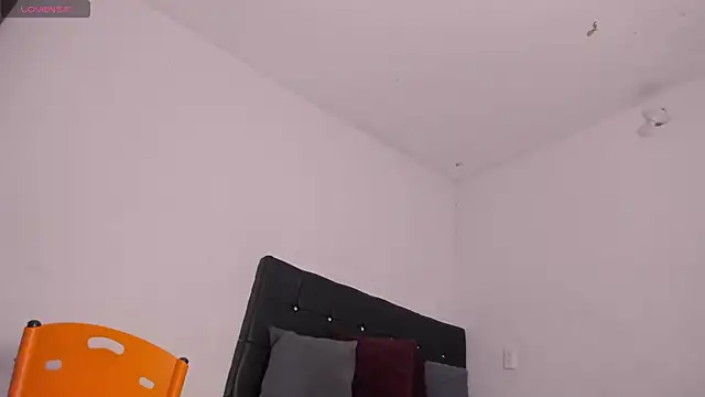 Alanna uwu online show from 19, 10, 2025