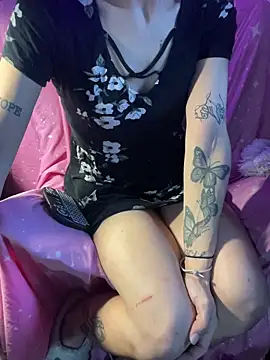 d3luluxx online show from 5, 11, 2025