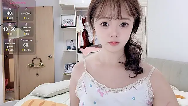 Snapshot of DDDDDoremi chatting on 23, 9, 2025 DDDDDoremi online show from 23, 9, 2025