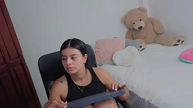 valerihouse online show from 18, 3, 2026