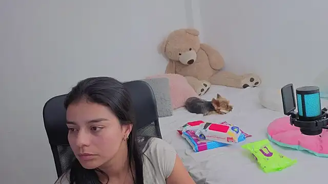 valerihouse online show from 22, 3, 2026