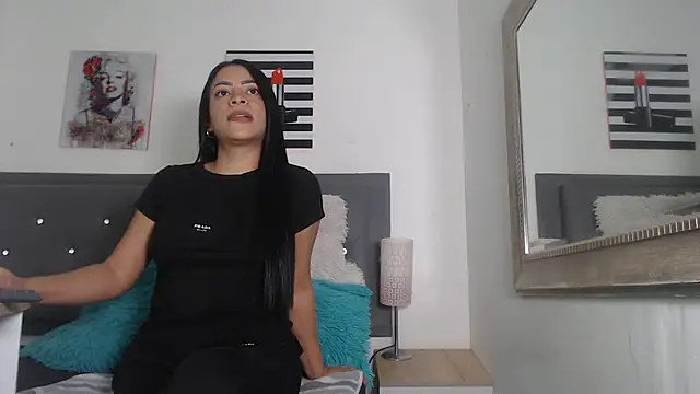 madison  love  online show from 30, 9, 2025