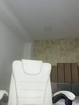 Scarlett 12 online show from 7, 4, 2026