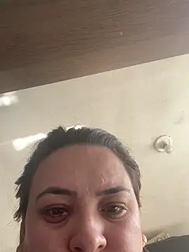 bruna438 online show from 15, 11, 2025