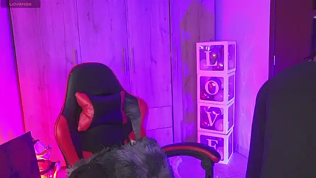 AnnaKimm online show from 7, 2, 2026