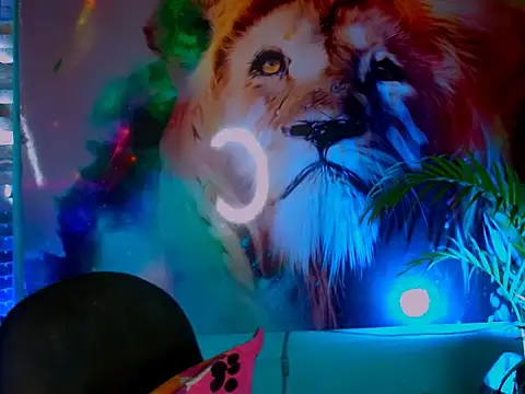 Snapshot of Cristal_Gem1 chatting on 22, 9, 2025 Cristal Gem1 online show from 22, 9, 2025