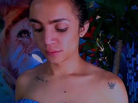 Snapshot of Cristal_Gem1 chatting on 6, 11, 2025 Cristal Gem1 online show from 6, 11, 2025