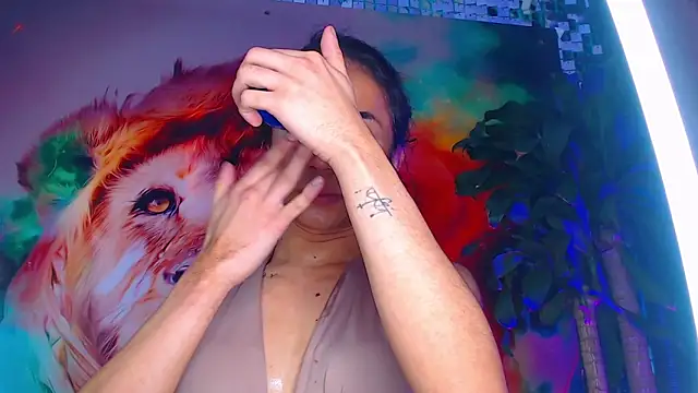 Snapshot of Cristal_Gem1 chatting on 19, 11, 2025 Cristal Gem1 online show from 19, 11, 2025