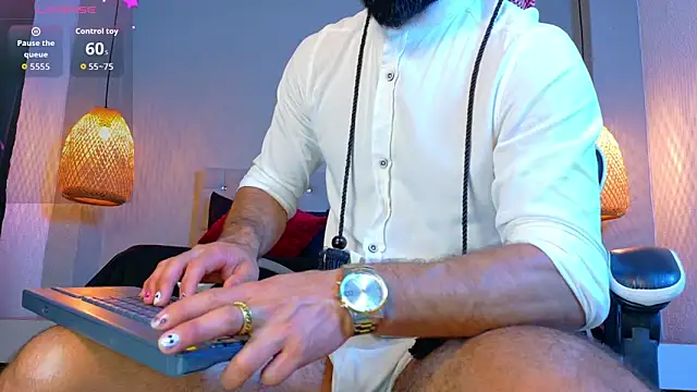 Thaiel Fosteer online show from 1, 10, 2025